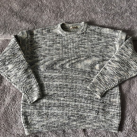 Simons Men's Beige Knit Sweater - Picture 2 of 4